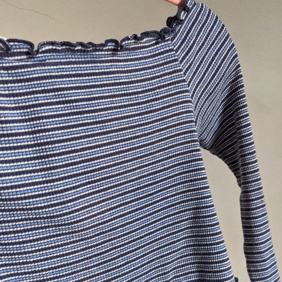 Striped Ruffle Crop Top - Long Sleeves - Picture 4 of 7